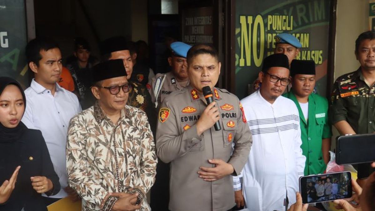 La police de Karawang arrêtée 2 auteurs des attaques de Kiai NU et de BKan