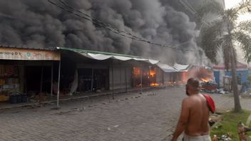 ガルーダ・タンゲラン・ルーデスの数十の屋台が複雑な市場を燃やし、損失は数億に達する