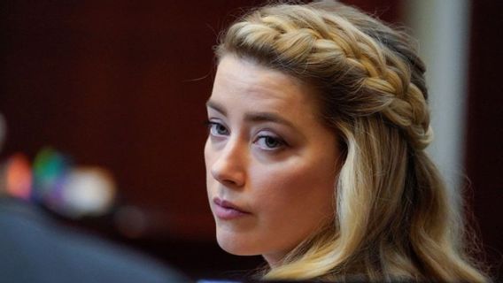 Kalah Telak di Persidangan, Amber Heard Mengaku Masih Cinta Johnny Depp