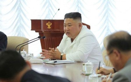 Korut Larang Merokok di Tempat Umum, Keputusan yang Sulit Bagi Perokok Berat Macam Kim Jong Un