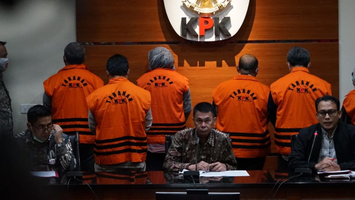 OTT Bupati Kutai Timur Menjadi Penyadapan yang Pertama Dilakukan KPK Setelah Perubahan Undang-Undang