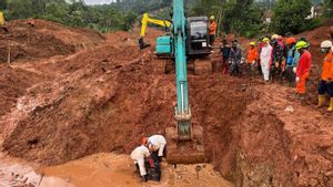 Tim SAR Perpanjang Operasi Pencarian Korban Longsor Cilacap