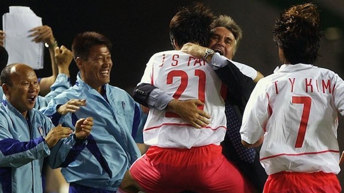 2002年ワールドカップの思い出:韓国のコーチ、フース・ヒディンクの名誉市民称号