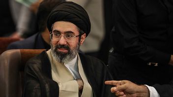 モジュタバ・ハメネイが父親に代わってイラン最高指導者