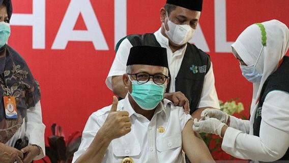 Hampir Tiga Minggu Isolasi, Gubernur Aceh Nova Masih Positif COVID-19