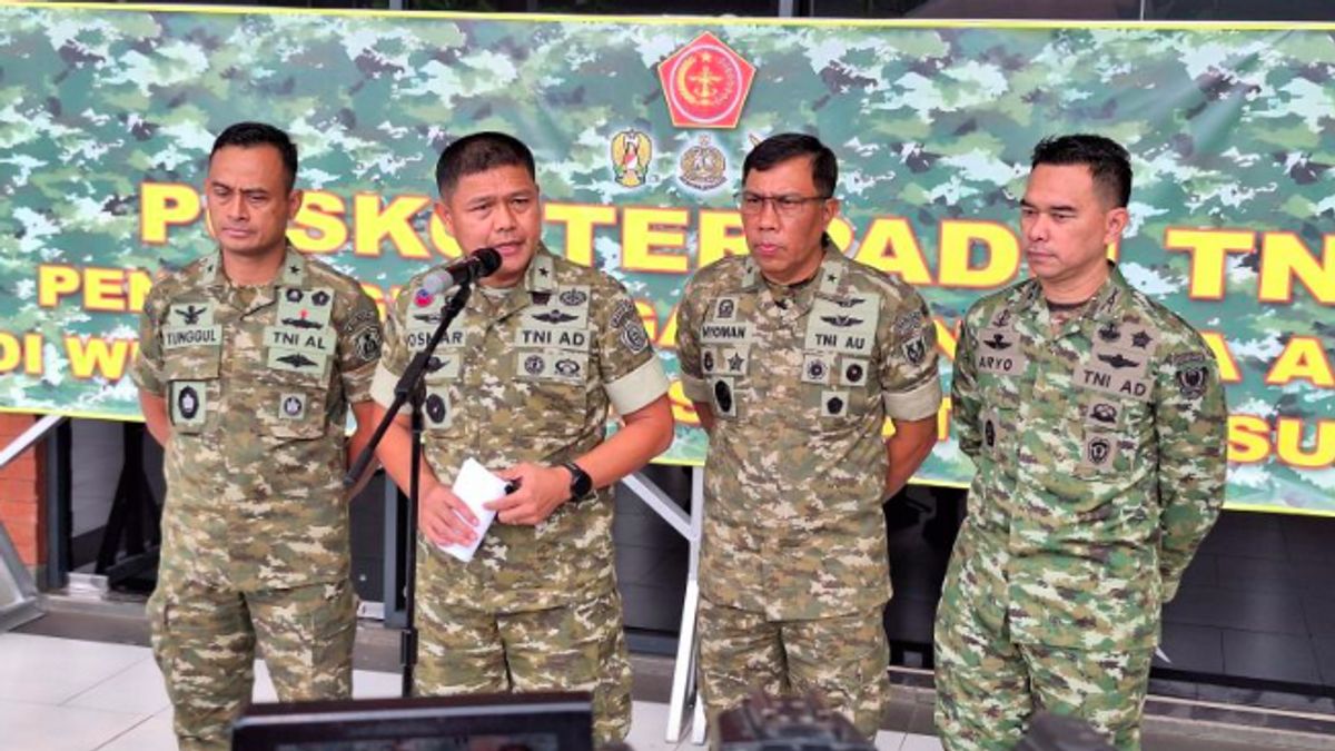 Plus de 30 000 membres des TNI ont été déployés pour lutter contre les catastrophes en Sumatra