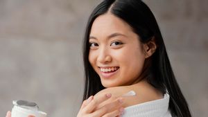6 Tips Memakai Losion yang Benar agar Kulit Lembut dan Lembap Sepanjang Hari