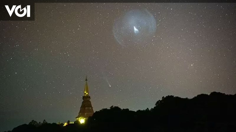 NASA Shows Photos Of Comet Leonard Flying Closer To Earth Since 70,000 Years