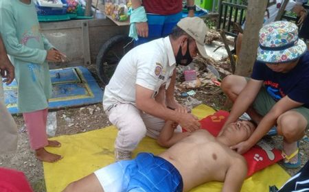 Terjun Bebas di Air Dangkal Turis China Cedera dan Harus Diarawat