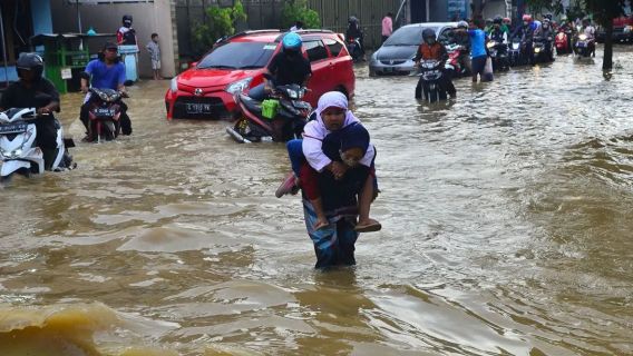 Kudus Flood Refugees Increase To 71 People, Acting Regent Asks For The Needs Of Pregnant Women And Elderly