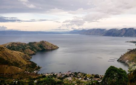 Menparekraf Sandiaga Yakin Danau Toba Bisa Ciptakan 4,4 Juta Lapangan Kerja