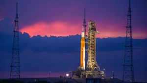  NASA Tunda Peluncuran Artemis I Karena Perkiraan Adanya Badai Tropis Ian