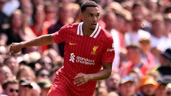 Ballon d'Or: Alexander-Arnold Ingin Jadi Bek Sayap Pertama yang Memenanginya