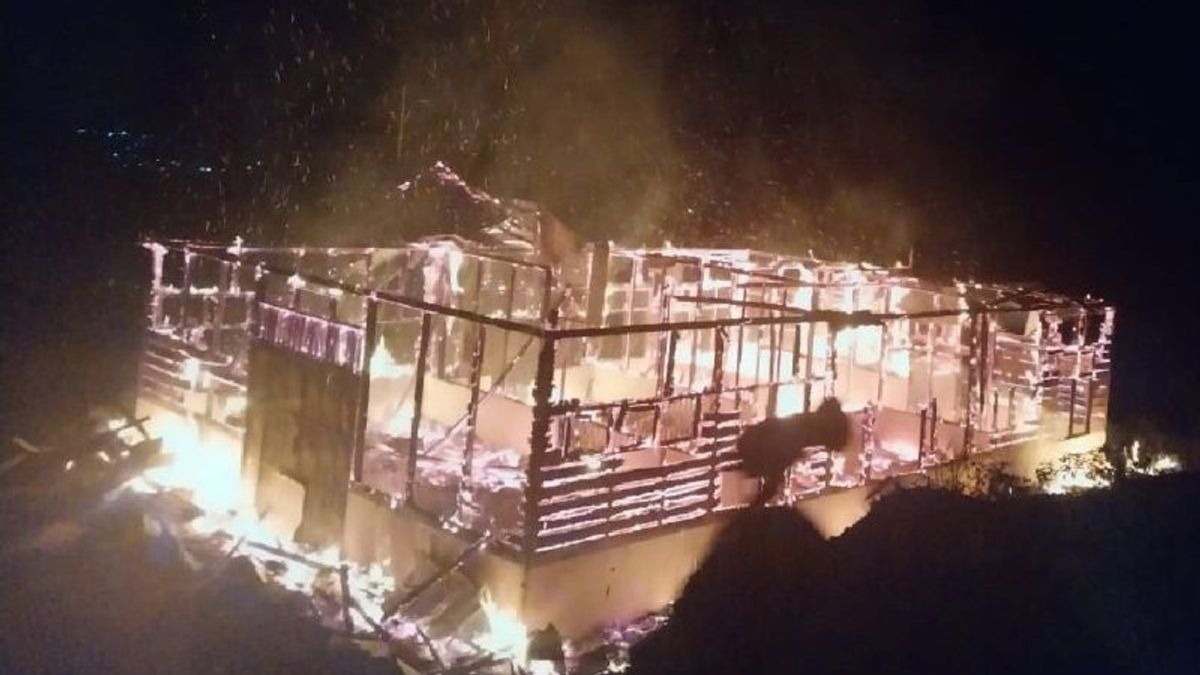 بابوا - لم تؤكد شرطة بابوا سبب الحريق في مكتب BPBD Dogiyai
