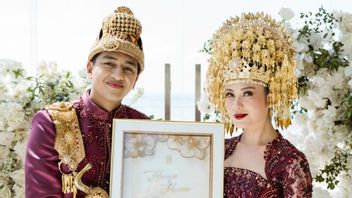 Usung Busana Khas Aceh, Harris Vriza dan Haviza Devi Anjani Resmi Menikah di Bali