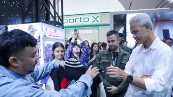 Sambil Borong Produk di Urban Sneaker Society, Ganjar Dengarkan Anak Muda Curhat Soal Modal hingga Promosi Usaha