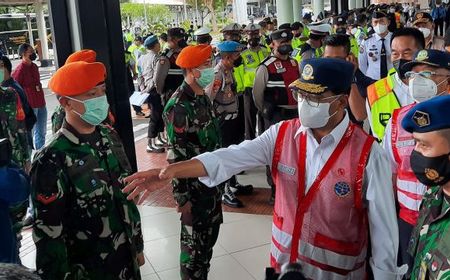 Banyak Masyarakat Ikuti Anjuran Mudik Lebih Awal, Menhub Budi: Okupansi Penumpang Pesawat Hampir 100 Persen