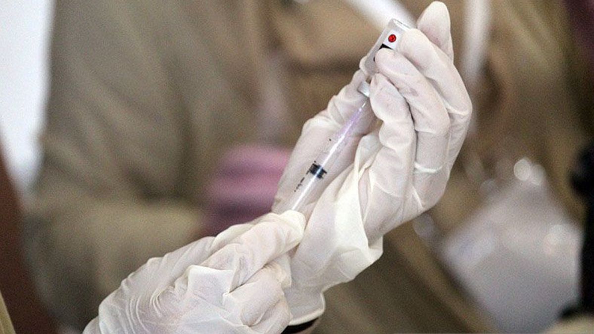 メニピス・ストック、保健省が旅行関係者向けのCOVID-19ワクチンを優先