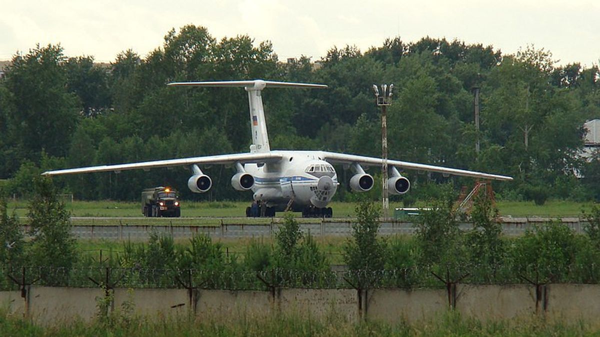 L'avion militaire russe s'est écrasé, l'Ukraine et le président Zelensky cherchent des révélations