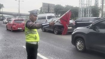Polisi Alihkan Sejumlah Jalur Imbas Banjir di Tol Sedyatmo