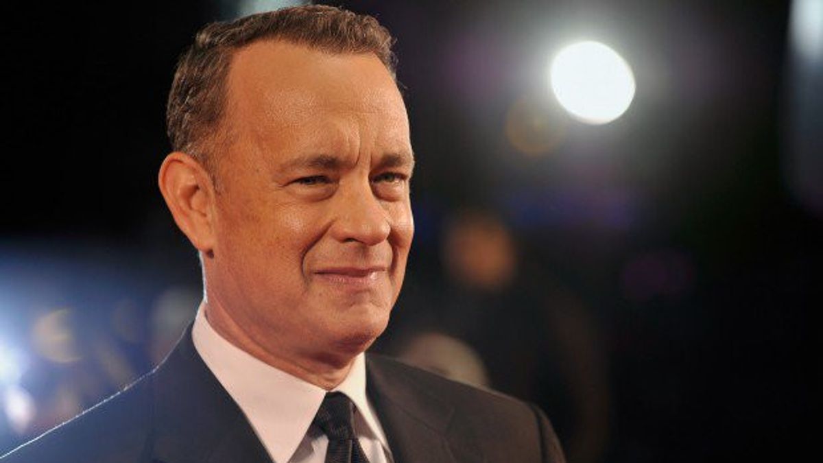 Tom Hanks Balas Surat Anak Bernama Corona