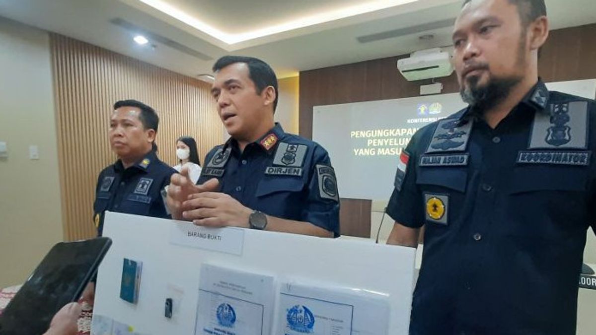 Fake Documents, Director General Of Immigration Arrests Perpetrators Of Smuggling People To US