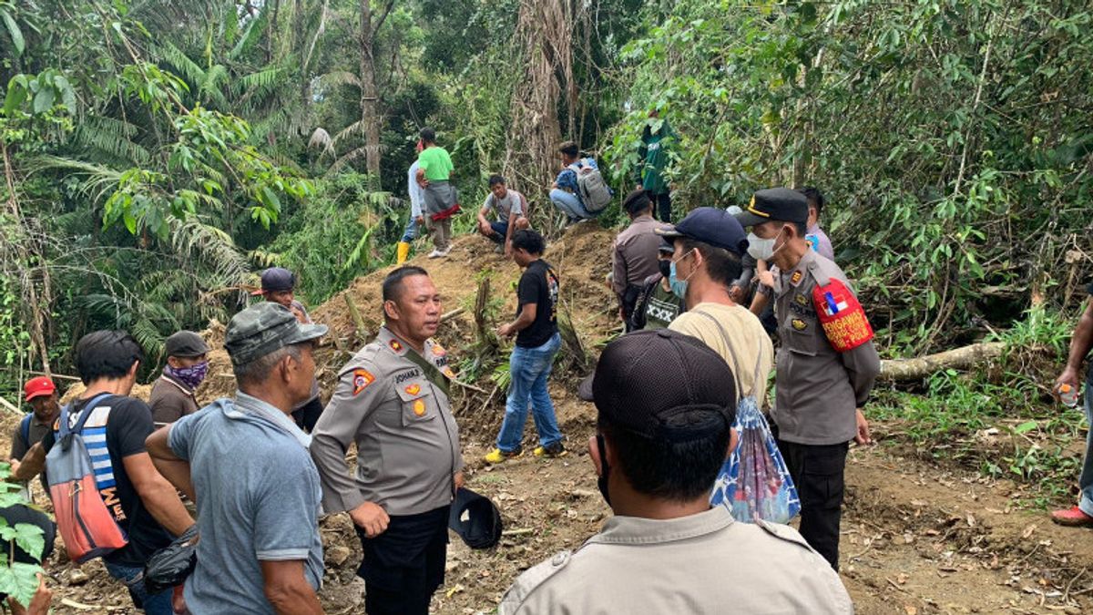 La Police De Sulawesi Du Nord Poursuit Le Tireur à La Mine PT BDL Bolaang Mongondow