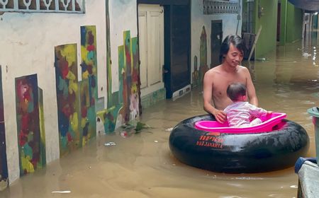 Ada 300 Rumah Warga Kebon Pala Terendam Banjir 2,5 Meter, Warga: Belum Ada Bantuan Pemerintah