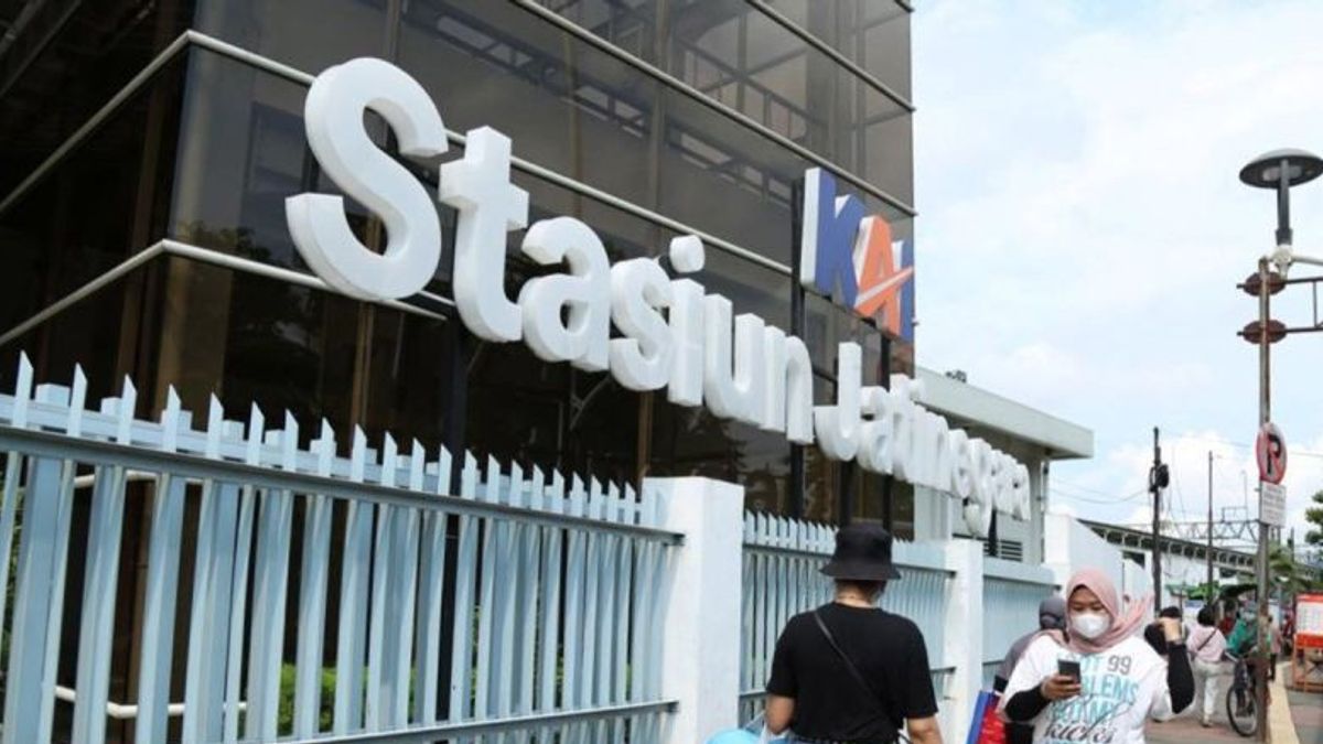 12 Trains Stop At Jatinegara Station During The 212 Grand Reunion Tomorrow