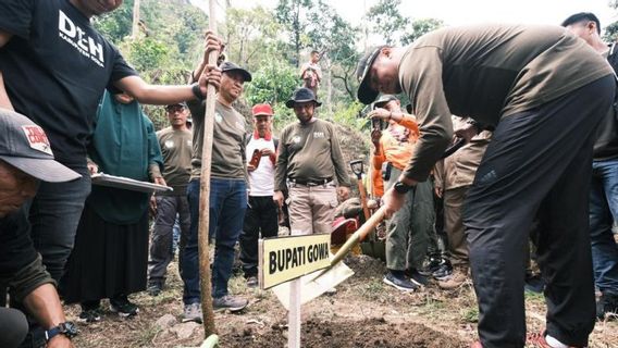 Gowa Tanam 70.200 Pohon Guna Kembalikan Lahan Hutan Kritis