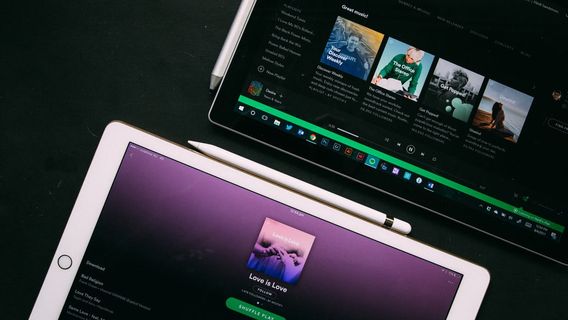 Spotify Qui N’aime Pas La Tricherie D’Apple