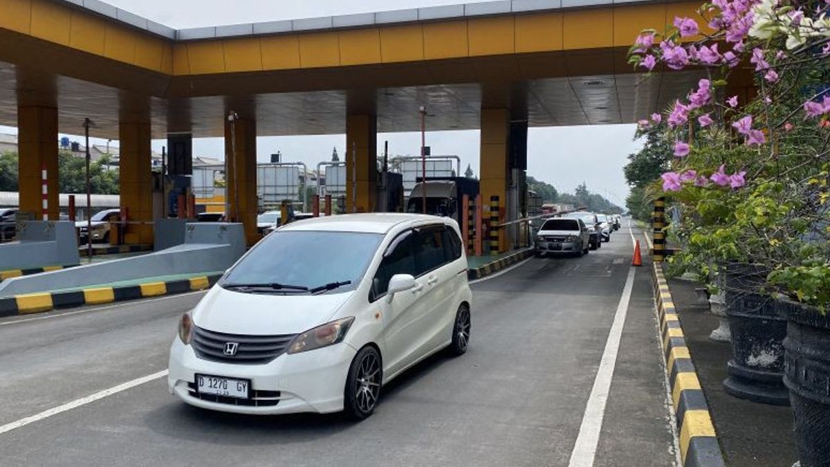 長期休暇中にバンドン市に88,000台の車両を登録した警察