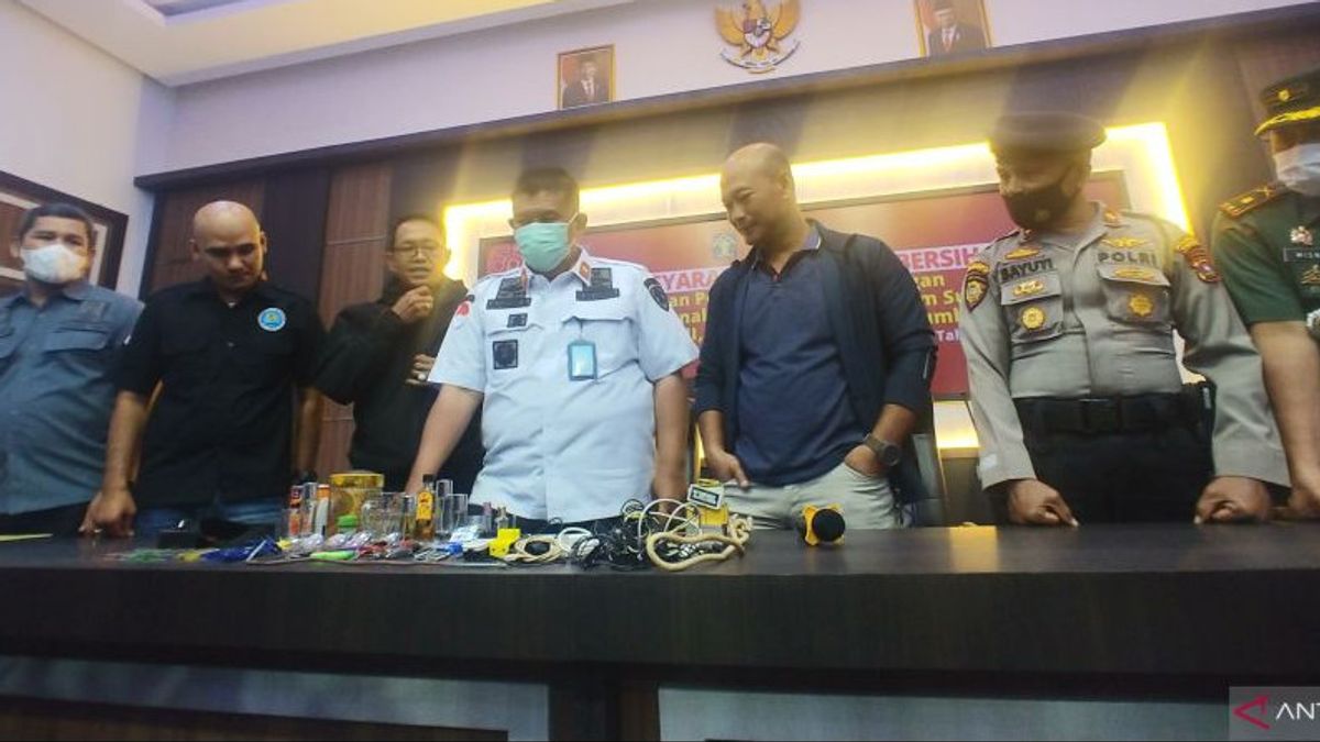 Prevent Drug Circulation, Joint Officers Search Muaro Padang Prison