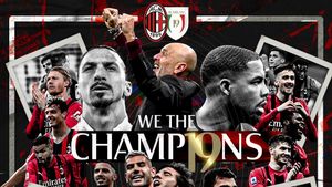 Aksi Nyeleneh Zlatan Ibrahimovic Rayakan Scudetto AC Milan: Hisap Cerutu dan Minum Sampanye di Lapangan