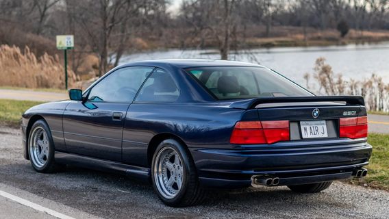 L’ancienne voiture BMW Michael Jordan vendue aux enchères pour plus de 1 milliard de roupies