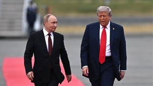 Trump: Putin Harusnya Akhiri Perang Ukraina, Bukan Uji Rudal