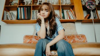 老年人,Chintya Gabriella邀请听众邀请生命作为礼物