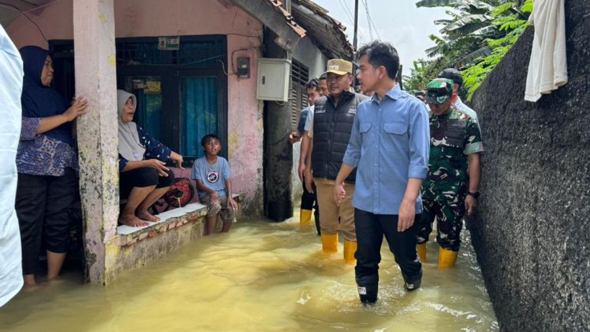 Tinjau Banjir Karawang, Wapres Gibran Minta Prioritaskan Kesehatan Warga
