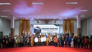 Pemerintah Dorong Percepatan dan Pemerataan MBG Hingga Koperasi Desa di Papua