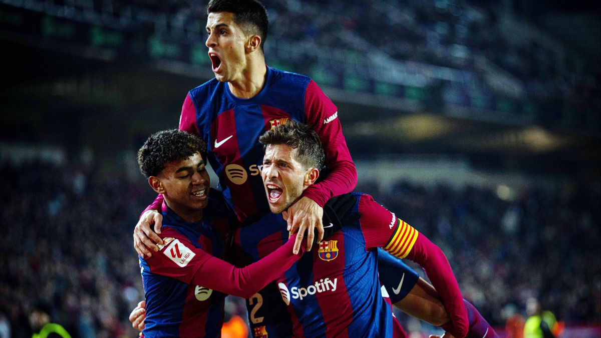 Sergi Roberto Scores Brace To Win Barcelona Over Almeria