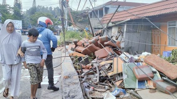Korlantas Polri Usut Penyebab Bus Rute Medan-Bekasi Kecelakaan Tunggal di Sumbar Tewaskan 12 Penumpang