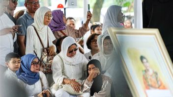 Adik Titiek Puspa: Dia kakak, ibu dan teman untuk keluarganya