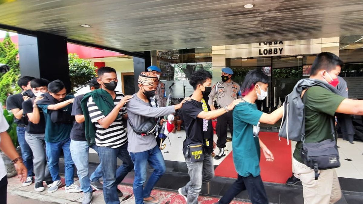 Pecah! Demo Mahasiswa 11 April BEM SI, Polisi Amankan 11 Pelajar SMA yang Jadi Penyusup