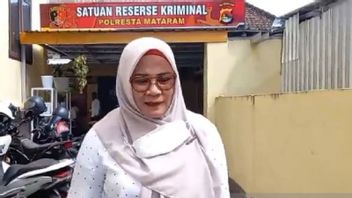 Wabub Sumbawa Dewi Noviany Bantah Diperiksa Pengadaan Masker COVID Hanya Silaturahmi Saja di Kantor Polisi