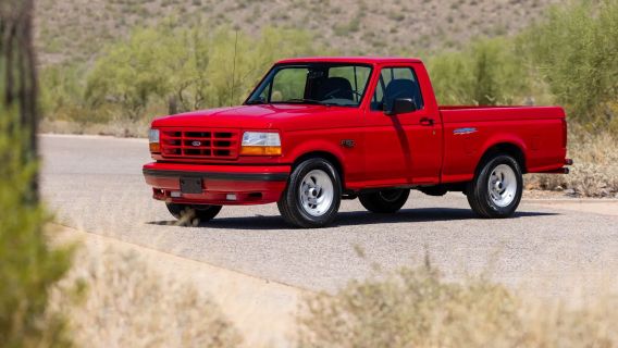 フォードF-150 SVTライトニング 1993オークション、入札は10億ルピアを突破しました