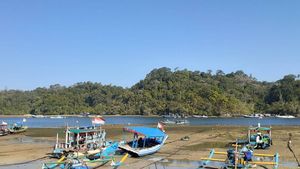 Keindahan Pantai Sendang Biru Malang, Gerbang Menuju Pulau Sempu