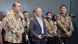 Tiga Pejabat OJK dan Dirut BEI Mundur, Celios Soroti Dugaan Intervensi Pemerintah