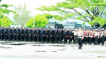 アンボンは4月11日のデモを確保するために1,000人の警察官を準備します