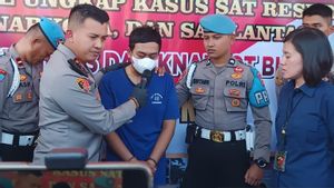 Guru Cabuli Murid SD di Cirebon Diringkus Polisi, Sempat Mengelak Tapi Disodori Bukti Chat WA