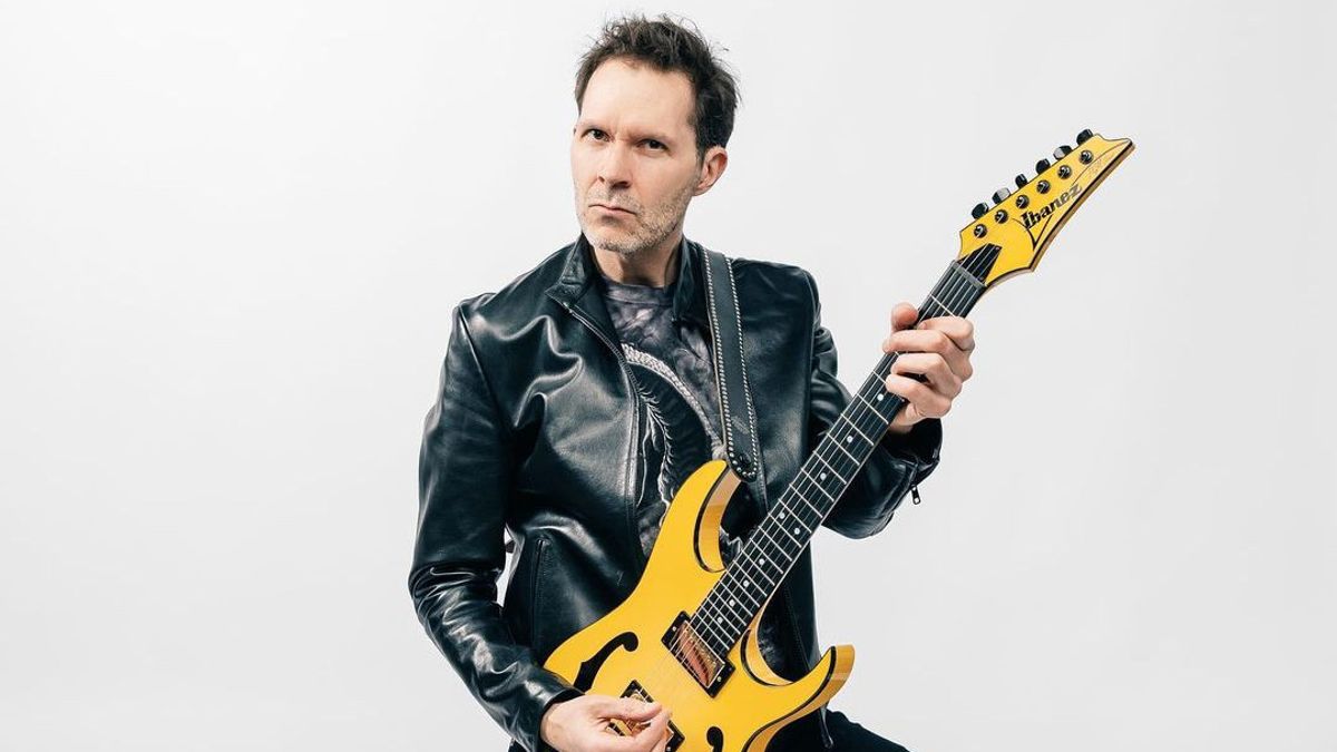Paul Gilbert Rayakan The Greatness Of Heavy Metal Icons In The Dio Album